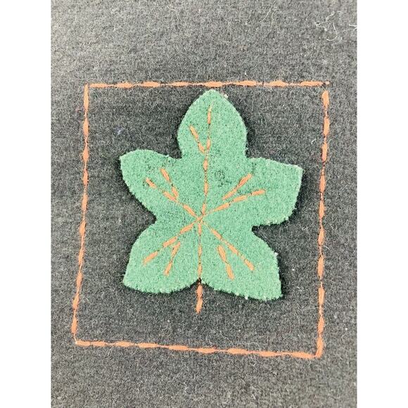 RARE LINEA PELLE BLACK FELT SHOULDER HAND BAG BEAR MOUNTAIN LEAF EMBROIDERED - Picture 6 of 11